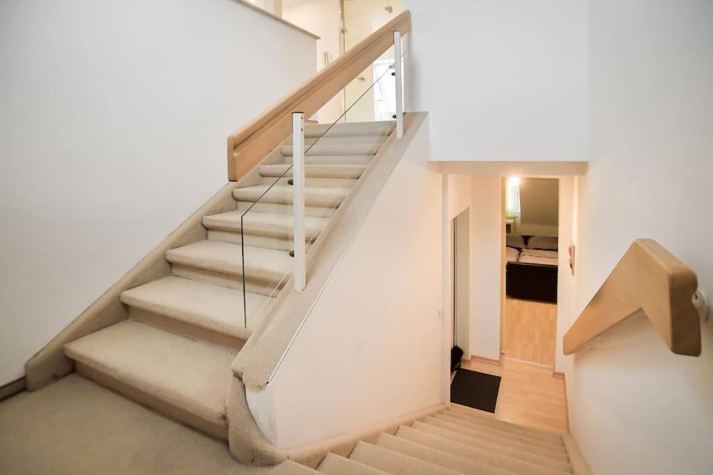 5 Secret Escape Apartment Above Stuttgart Ngoại thất bức ảnh